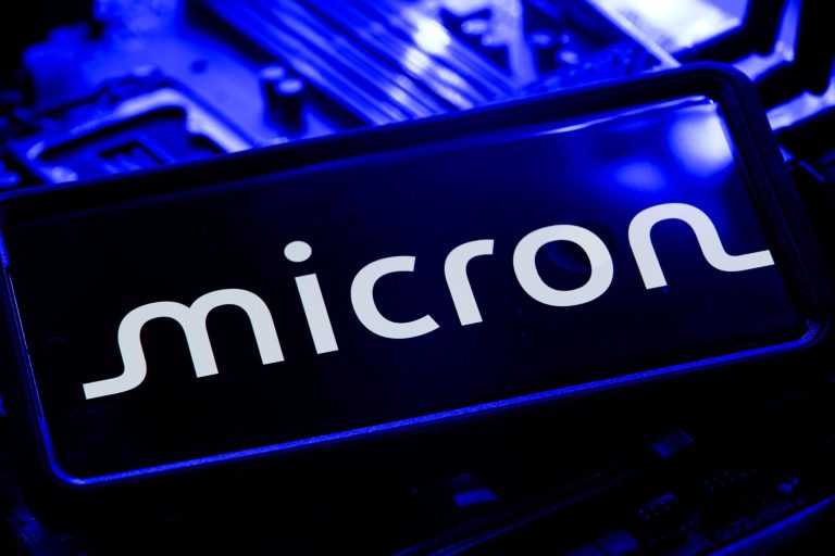 Micron (MU) Stock; Falls 9% as China DRAM Competition Fuels Memory-Cycle Concerns Micron (MU) Stock; Falls 9% as China DRAM Competition Fuels Memory-Cycle Concerns